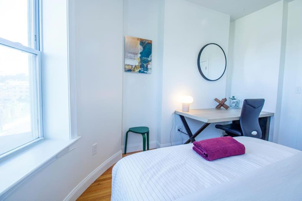 4Br 1,5Bh Sunny Apt In Roxbury Lejlighed Boston Værelse billede